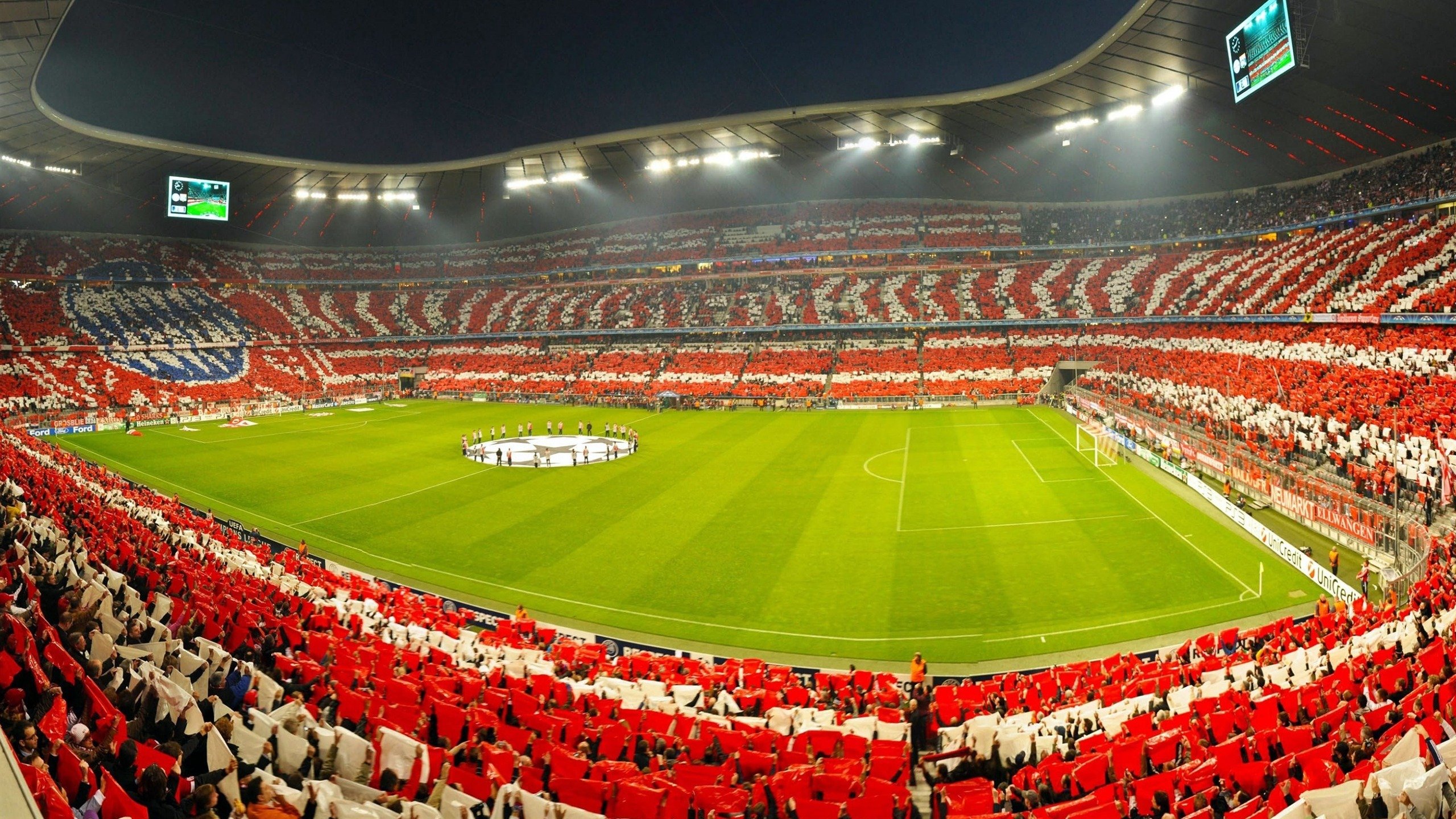 内马尔连续七场比赛得分超过比赛局势复杂，切尔西不断突破！全场沸腾不已：一场关于坚持与突破的足球叙事